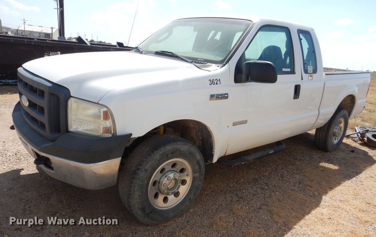 image for item HM9235 2007 Ford F250 Super Duty  SuperCab pickup truck