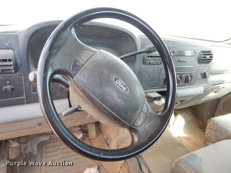 image for item HM9235 2007 Ford F250 Super Duty  SuperCab pickup truck