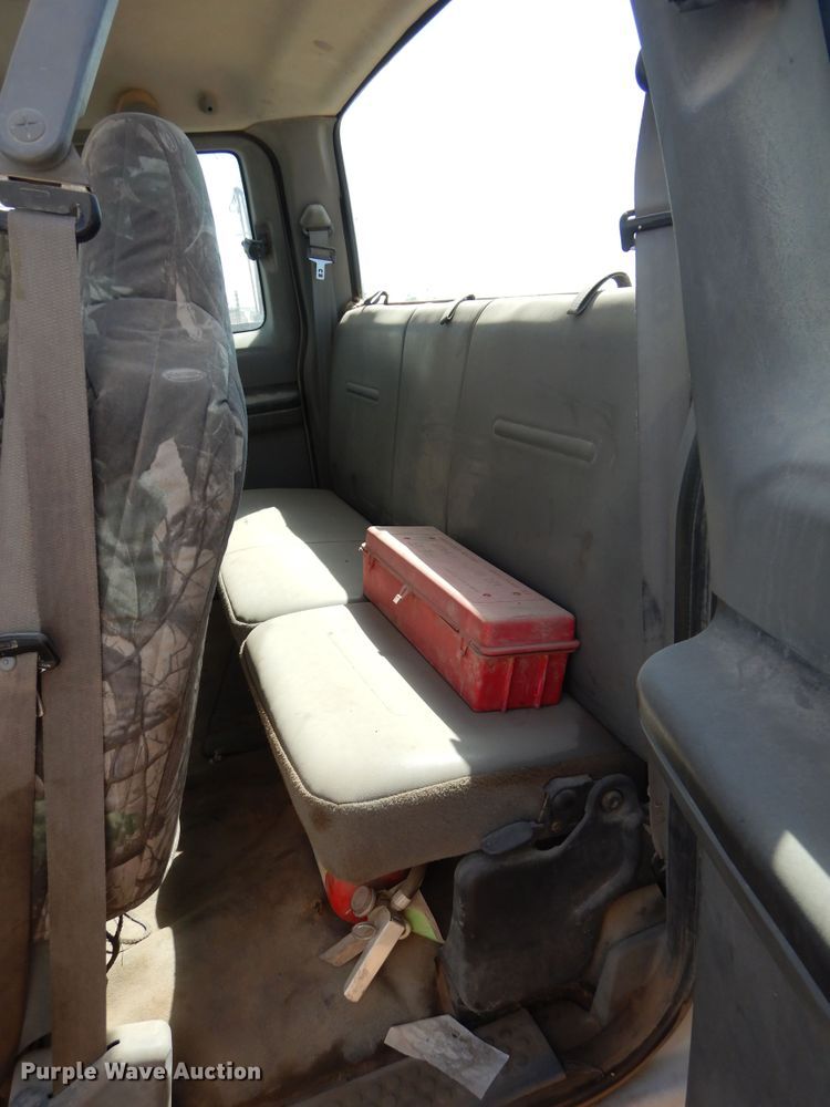 image for item HM9235 2007 Ford F250 Super Duty  SuperCab pickup truck