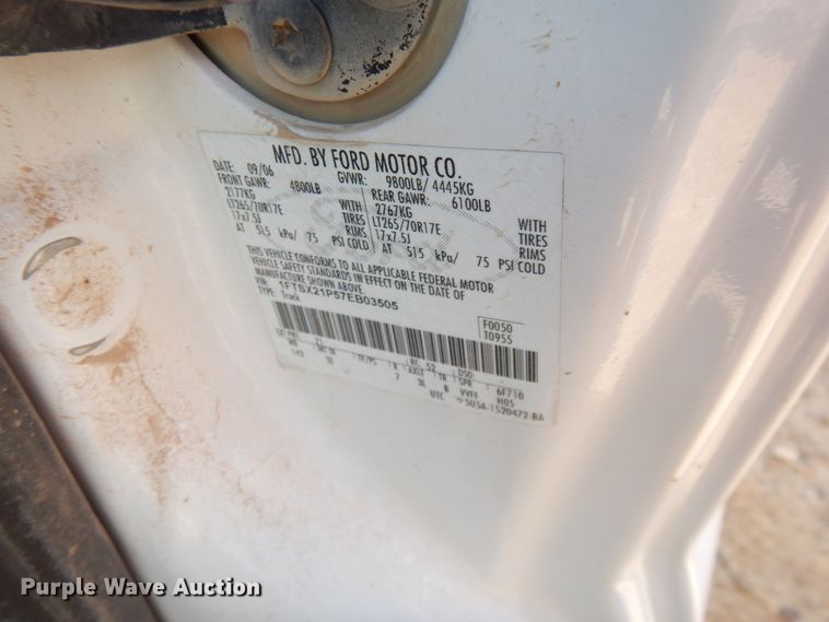 image for item HM9235 2007 Ford F250 Super Duty  SuperCab pickup truck