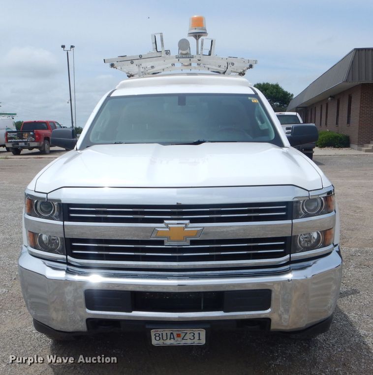 image for item HM9652 2015 Chevrolet Silverado 2500HD  pickup truck