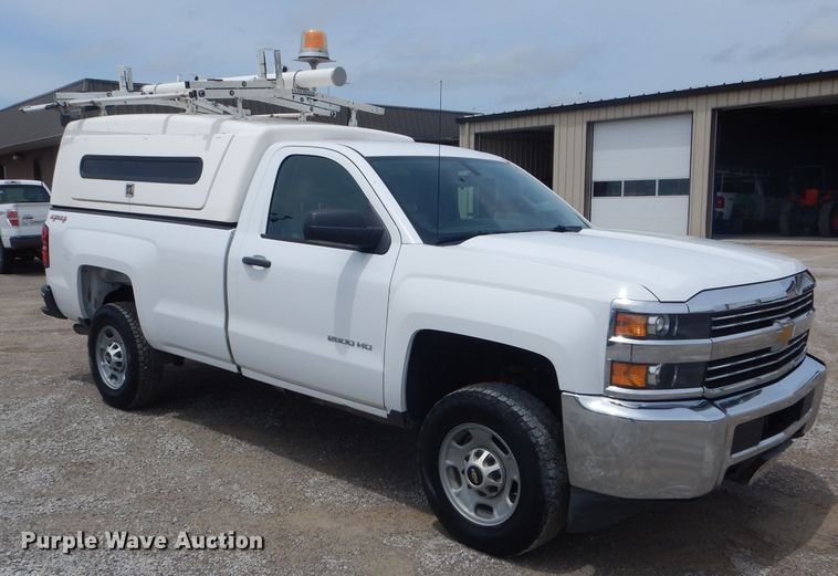 image for item HM9652 2015 Chevrolet Silverado 2500HD  pickup truck