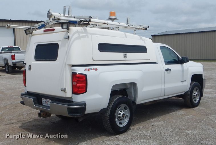 image for item HM9652 2015 Chevrolet Silverado 2500HD  pickup truck