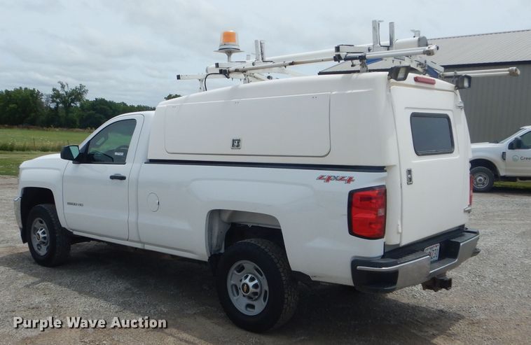 image for item HM9652 2015 Chevrolet Silverado 2500HD  pickup truck