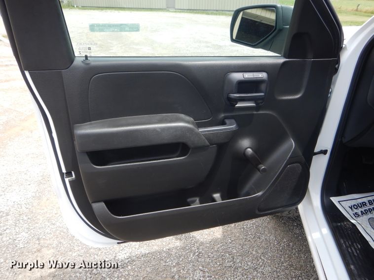 image for item HM9652 2015 Chevrolet Silverado 2500HD  pickup truck