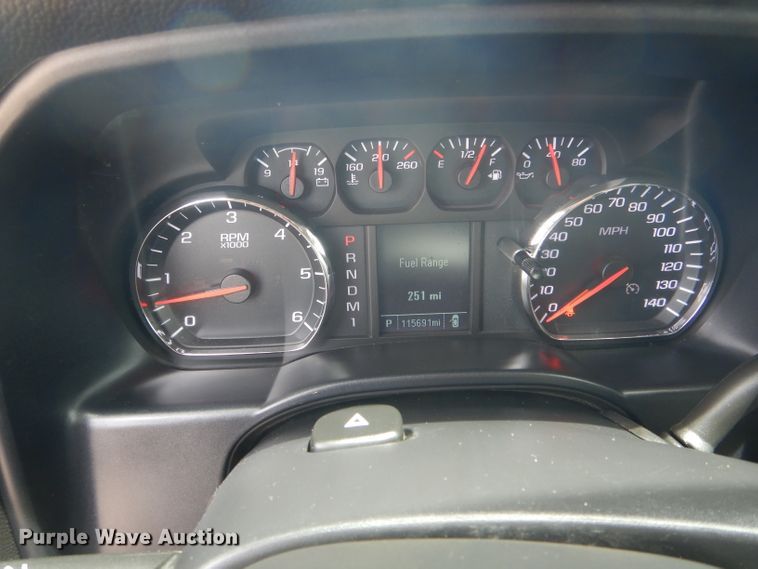 image for item HM9652 2015 Chevrolet Silverado 2500HD  pickup truck