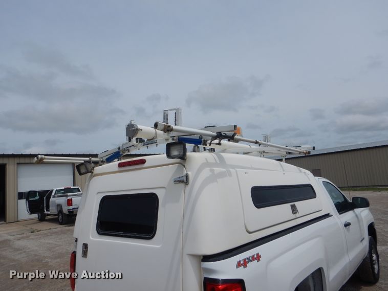 image for item HM9652 2015 Chevrolet Silverado 2500HD  pickup truck