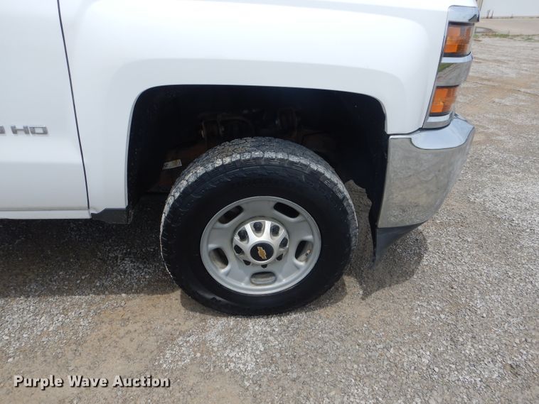 image for item HM9652 2015 Chevrolet Silverado 2500HD  pickup truck