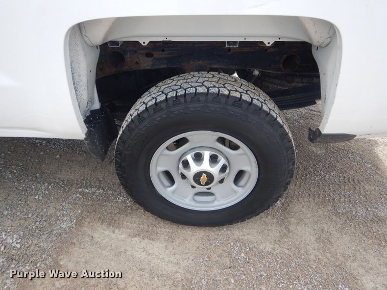 image for item HM9652 2015 Chevrolet Silverado 2500HD  pickup truck