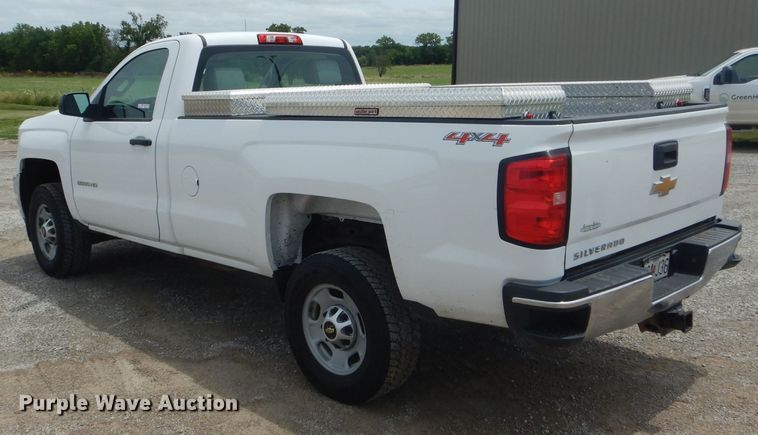 image for item HM9653 2015 Chevrolet Silverado 2500HD  pickup truck