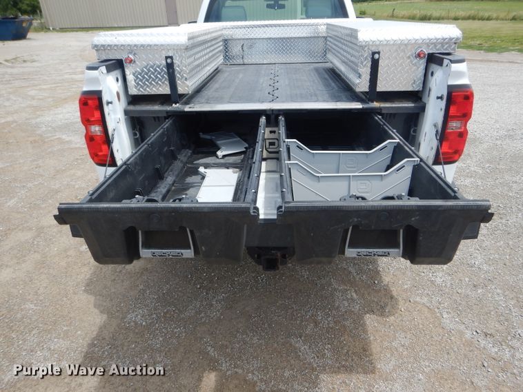 image for item HM9653 2015 Chevrolet Silverado 2500HD  pickup truck