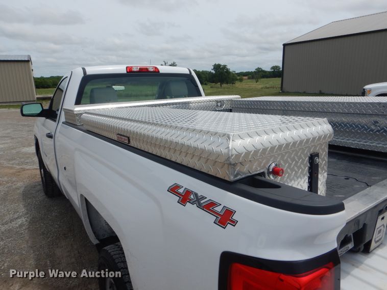 image for item HM9653 2015 Chevrolet Silverado 2500HD  pickup truck