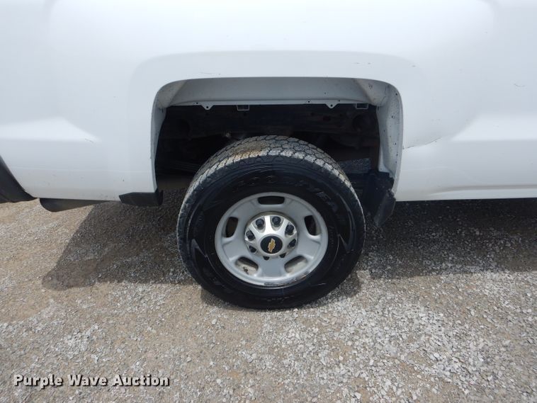 image for item HM9653 2015 Chevrolet Silverado 2500HD  pickup truck