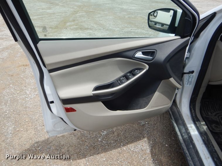 image for item HM9654 2012 Ford Focus SEL