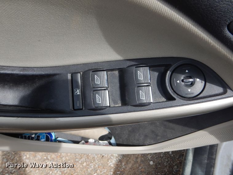 image for item HM9654 2012 Ford Focus SEL