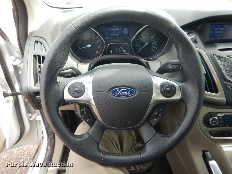 image for item HM9654 2012 Ford Focus SEL