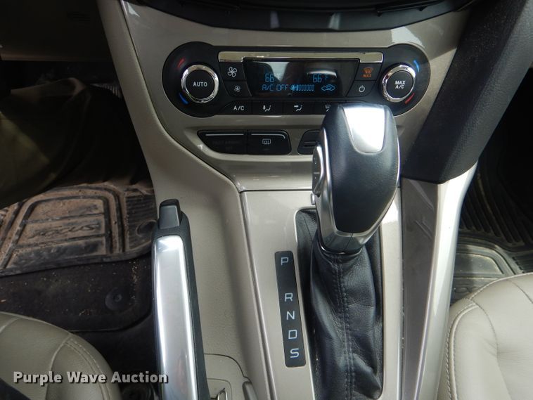 image for item HM9654 2012 Ford Focus SEL