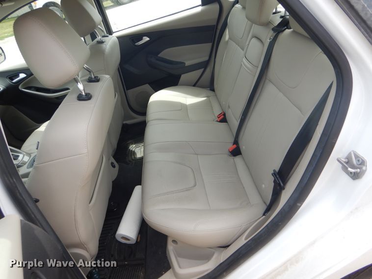 image for item HM9654 2012 Ford Focus SEL