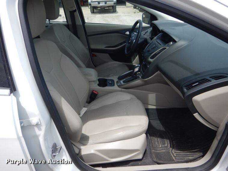 image for item HM9654 2012 Ford Focus SEL