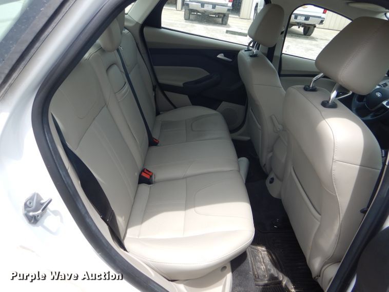 image for item HM9654 2012 Ford Focus SEL