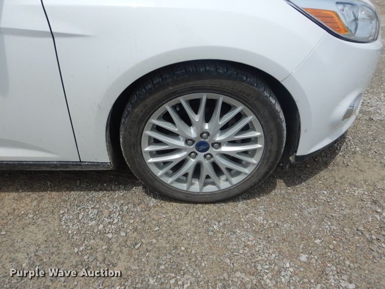 image for item HM9654 2012 Ford Focus SEL