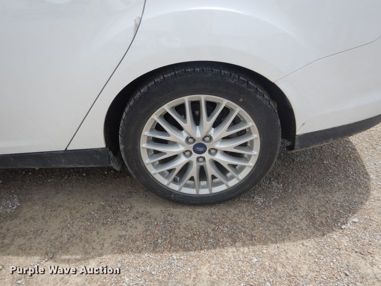 image for item HM9654 2012 Ford Focus SEL