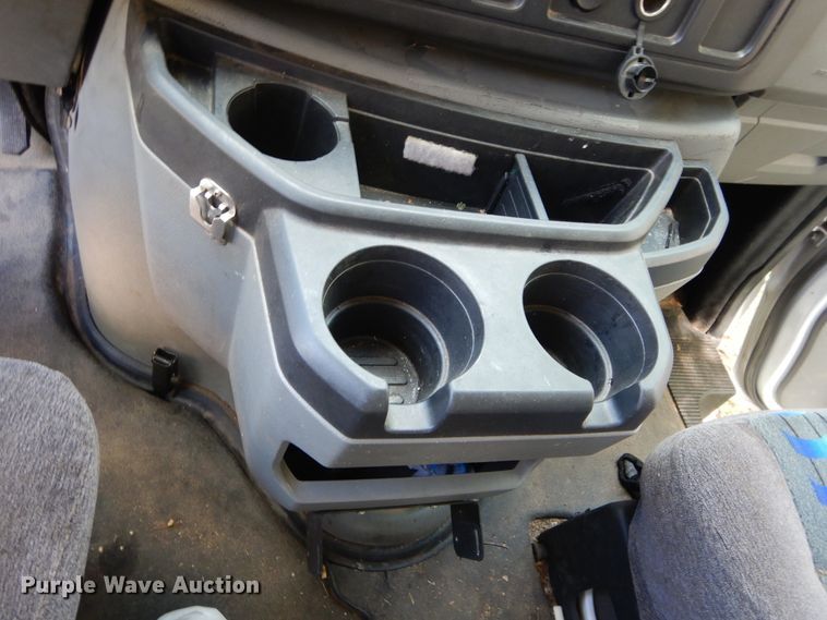 image for item HS9699 2009 Ford E450  shuttle bus