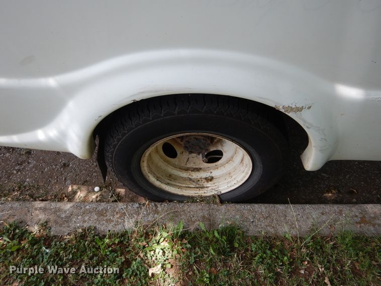 image for item HS9699 2009 Ford E450  shuttle bus