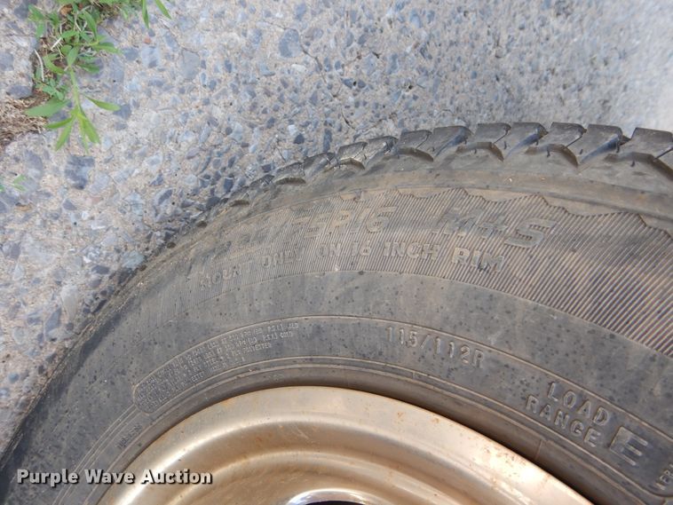 image for item HS9699 2009 Ford E450  shuttle bus