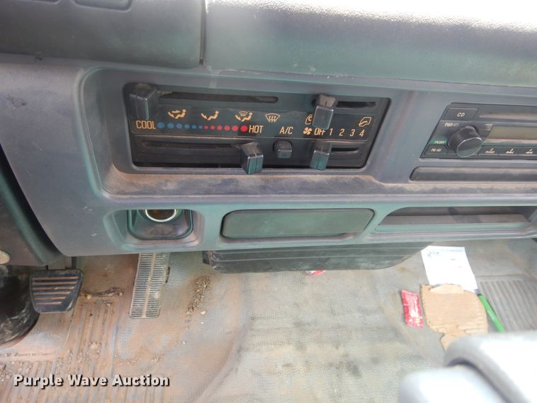 image for item HS9707 2007 Isuzu NQR  flatbed truck