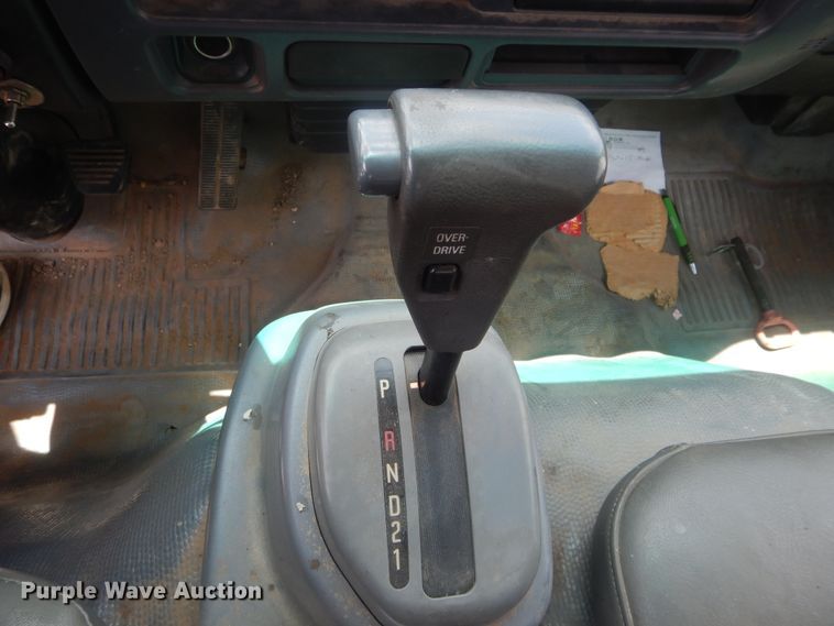 image for item HS9707 2007 Isuzu NQR  flatbed truck