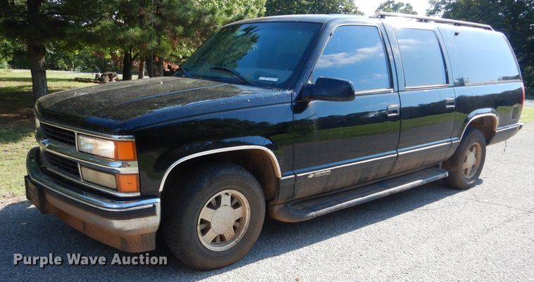 image for item HS9710 1999 Chevrolet Suburban C1500  SUV