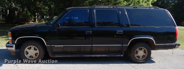 image for item HS9710 1999 Chevrolet Suburban C1500  SUV
