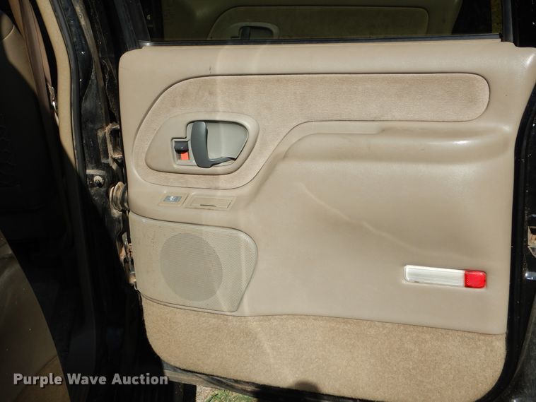 image for item HS9710 1999 Chevrolet Suburban C1500  SUV