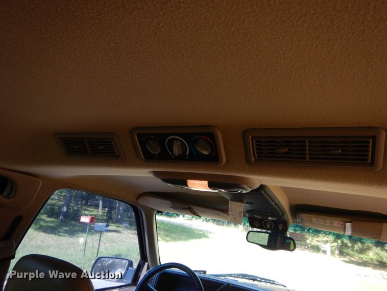 image for item HS9710 1999 Chevrolet Suburban C1500  SUV