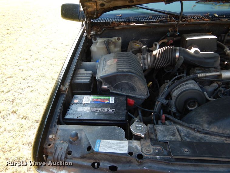 image for item HS9710 1999 Chevrolet Suburban C1500  SUV