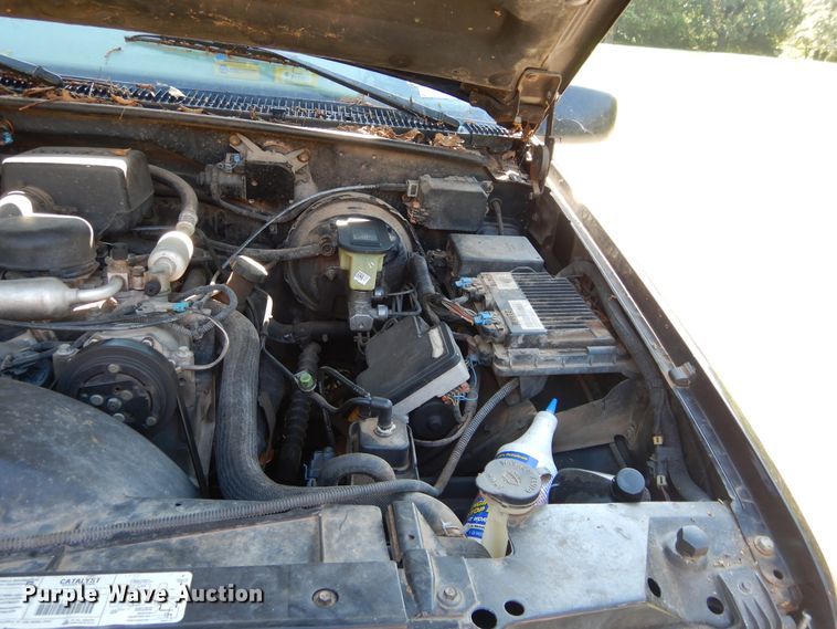 image for item HS9710 1999 Chevrolet Suburban C1500  SUV