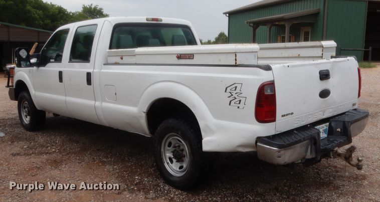 image for item HS9721 2011 Ford F250 Super Duty  Crew Cab pickup truck