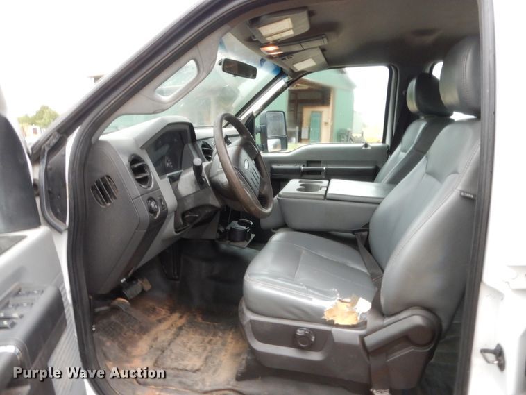 image for item HS9721 2011 Ford F250 Super Duty  Crew Cab pickup truck