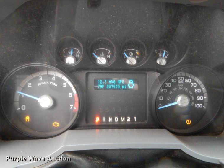 image for item HS9721 2011 Ford F250 Super Duty  Crew Cab pickup truck