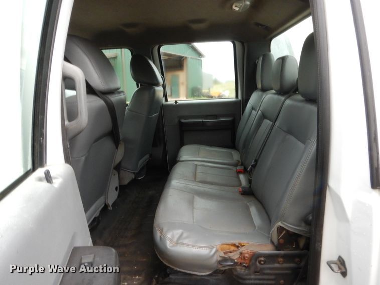 image for item HS9721 2011 Ford F250 Super Duty  Crew Cab pickup truck