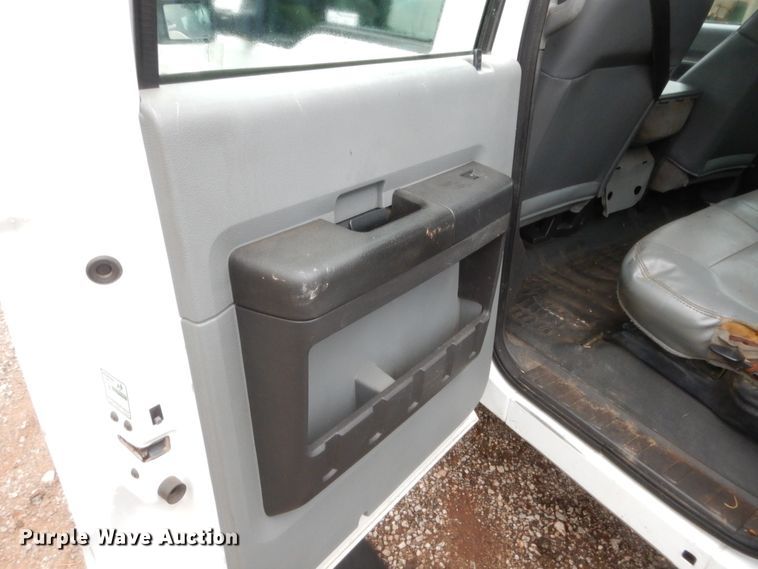 image for item HS9721 2011 Ford F250 Super Duty  Crew Cab pickup truck