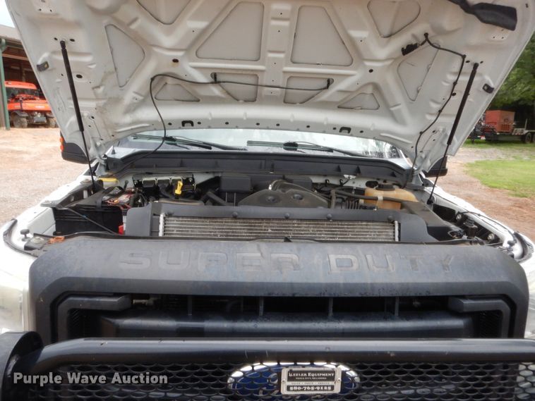 image for item HS9721 2011 Ford F250 Super Duty  Crew Cab pickup truck