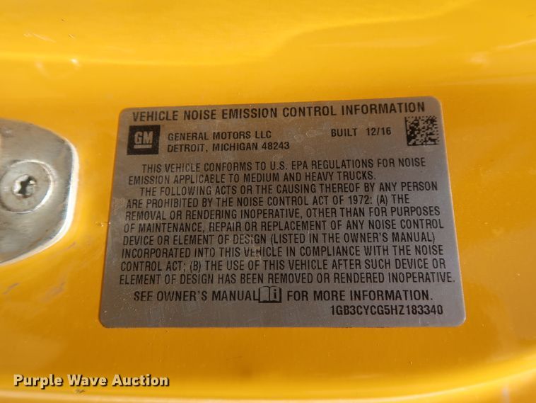 image for item HT9561 2017 Chevrolet Silverado 3500HD  utility bed pickup truck