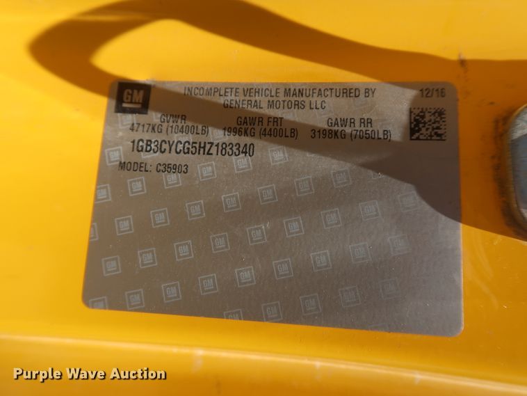 image for item HT9561 2017 Chevrolet Silverado 3500HD  utility bed pickup truck