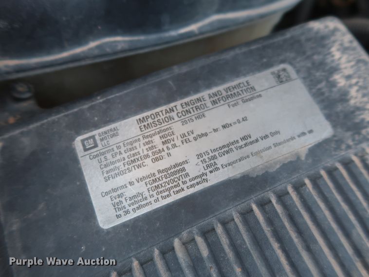 image for item HT9563 2015 Chevrolet Silverado 3500HD  utility bed pickup truck