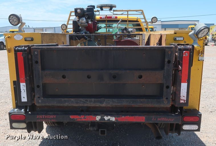 image for item HT9564 2012 Chevrolet Silverado 2500HD  utility bed pickup truck