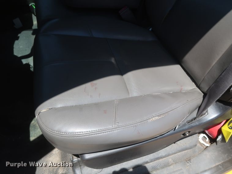 image for item HT9564 2012 Chevrolet Silverado 2500HD  utility bed pickup truck