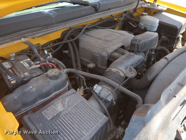 image for item HT9564 2012 Chevrolet Silverado 2500HD  utility bed pickup truck