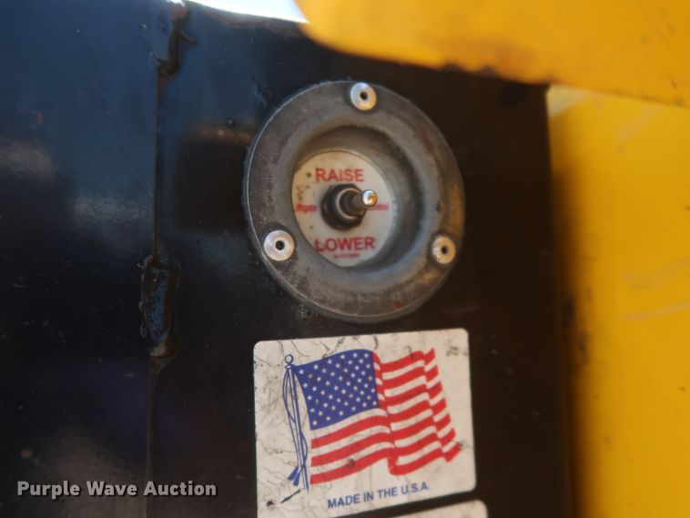 image for item HT9564 2012 Chevrolet Silverado 2500HD  utility bed pickup truck